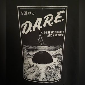 Vapor 95 Los Angeles black pullover hoodie. DARE to resist drugs and violence L